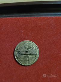 Moneta 200 lire centenario guardia finanza