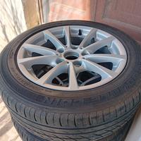 Cerchi R16 con gomme.