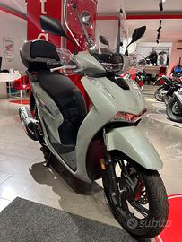 Honda SH 125 KM ZERO DEL 10/2025 a 48euro al mese 