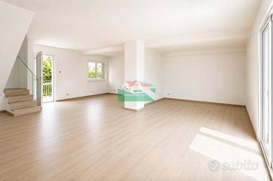 Villetta a schiera di 194 m² con più di 5 locali e