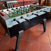 Calcio balilla da riparare