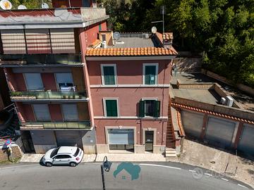 Poli: appartamento centrale