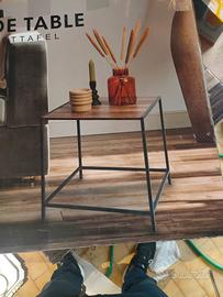 tavolo per decorazioni in metallo 