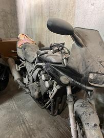 Yamaha fazer 600 per pezzi di ricambio