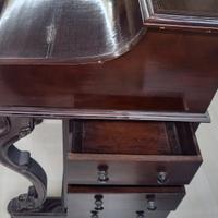 scrittoio con segreto