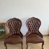 Sedie in stile antico vittoriano.