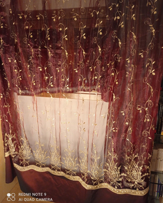 Coppia tendaggi rossi bordeaux