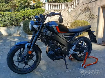 YAMAHA XSR 125 TOTAL BLACK