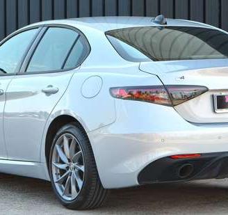 Alfa Romeo Giulia 2.0t Sprint Q4 TURBO 280cv AT8 S
