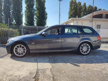 BMW  320d Touring