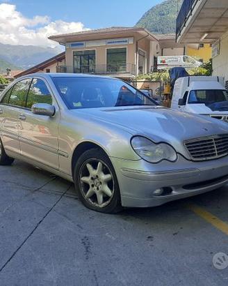 Ricambi Mercedes C 220 e C 270 anno 2001 berlina