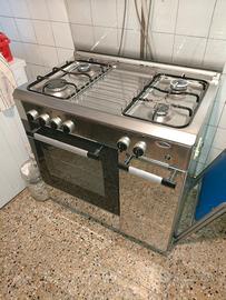 CUCINA 4 FUOCHI METANO + FORNO EL.