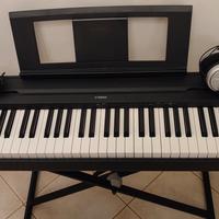 Tastiera Yamaha digital piano P-45 + accessori