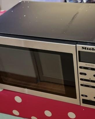 Forno microonde Miele M626EG