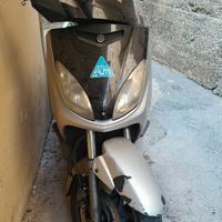 Yamaha X-Max 250 - 2011