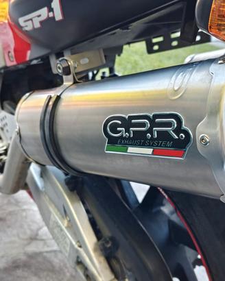 Scarico slip-on per VTR SP GPR omologato