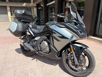 Cf Moto 650GT 2025 tris valige