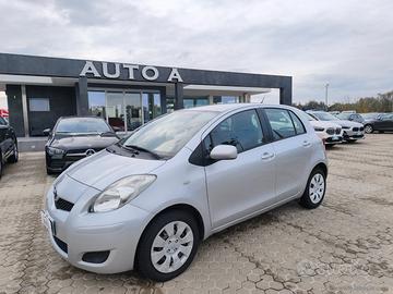 TOYOTA Yaris 1.0 5p. Sol