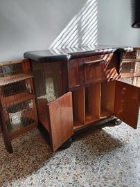 Mobile bar con giradischi 