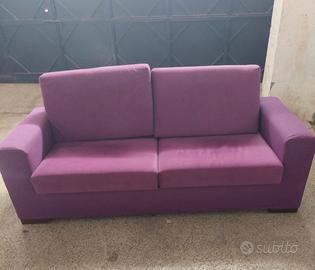 divano a 3 posti 