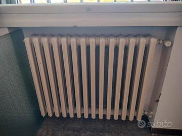 8 termosifoni in ghisa