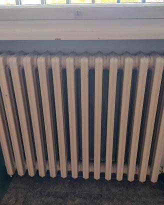 8 termosifoni in ghisa