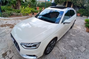 Audi A4 allroad ESCLUSIVA IdentityContrast NeroPro
