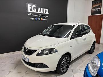 Lancia Ypsilon 1.0 FireFly 5 porte S&S Hybrid Plat