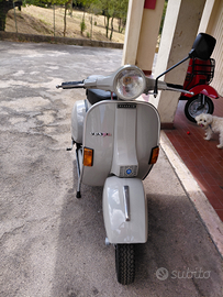 Piaggio Vespa P200E
