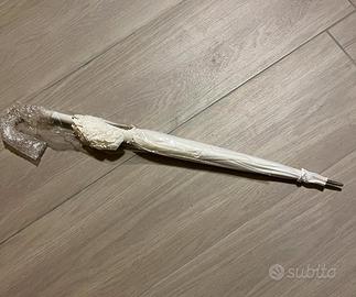 Ombrello bianco da sposa 