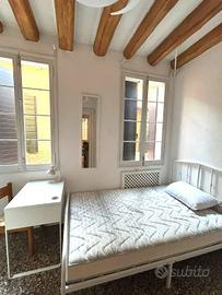 VENEZIA CHIESA GIGLIO PALAZZINA INTERA CON DUE APP