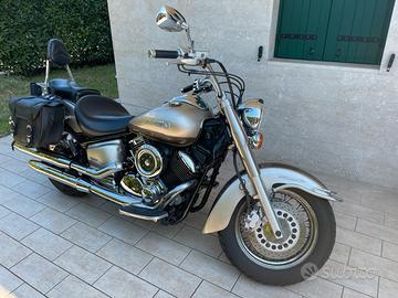 Yamaha XVS 1100A Drag Star
