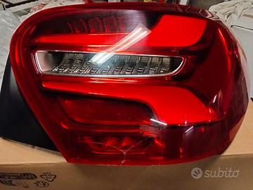 FANALE MERCEDES classe a w176 