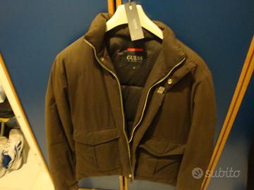 giubbotto da uomo marca Guess