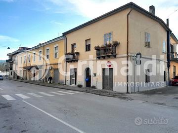 Locale commerciale - Via Napoli