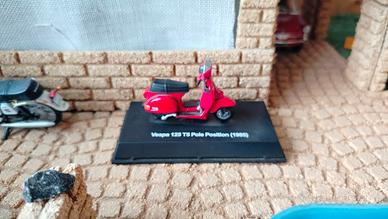 Vespa T5 pole position 1/32