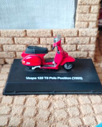 Vespa T5 pole position 1/32