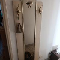 Attaccapanni con specchiera