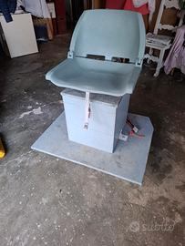 seduta girevole per barca o gommone con gavone