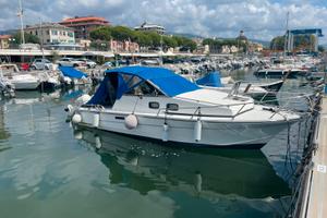 Barca Fuoribordo DC7 abitabile