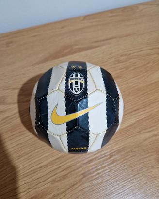 Palla piccola Nike Juventus FC prodotto ufficiale