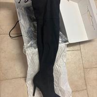 Stivali alti con tacco