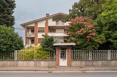 MULTILOCALE A CASELLE TORINESE