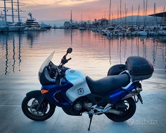 Moto Honda Varadero blu XL 1000 - del 2005