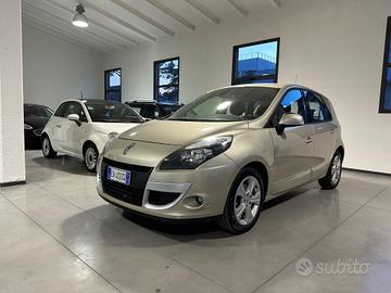 Renault Scenic Scénic X-Mod 1.5 dCi 110CV Luxe