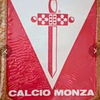 Fascicolo gagliardetto Monza anni 80