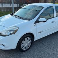 RENAULT CLIO 1.2 BENZINA PER NEOPATENTATI 