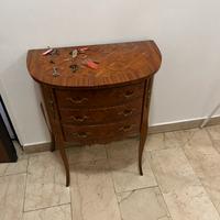 Svuota tasche comodino porta oggetti