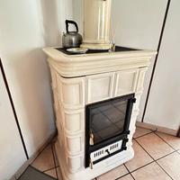 Stufa legna in ceramica artistica