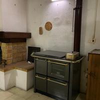 Cucina a legna con fornetto